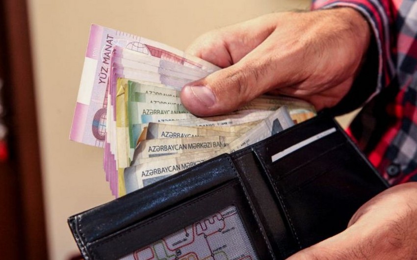 Effective exchange rates of Azerbaijani manat up in August