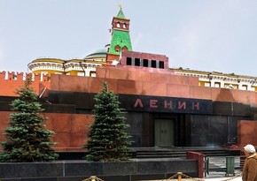 Кремль: Планов вынести тело Ленина из мавзолея нет