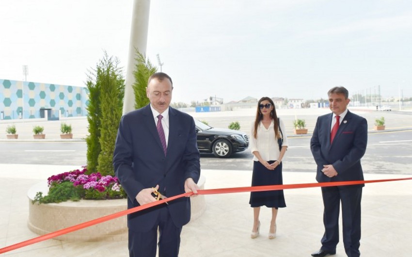 Azerbaijani President attends opening of  Dalga Beach-Aqua Park family recreation center