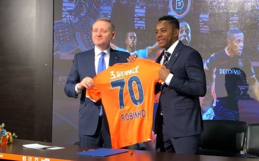 Basaksehir signs contract with Robinho