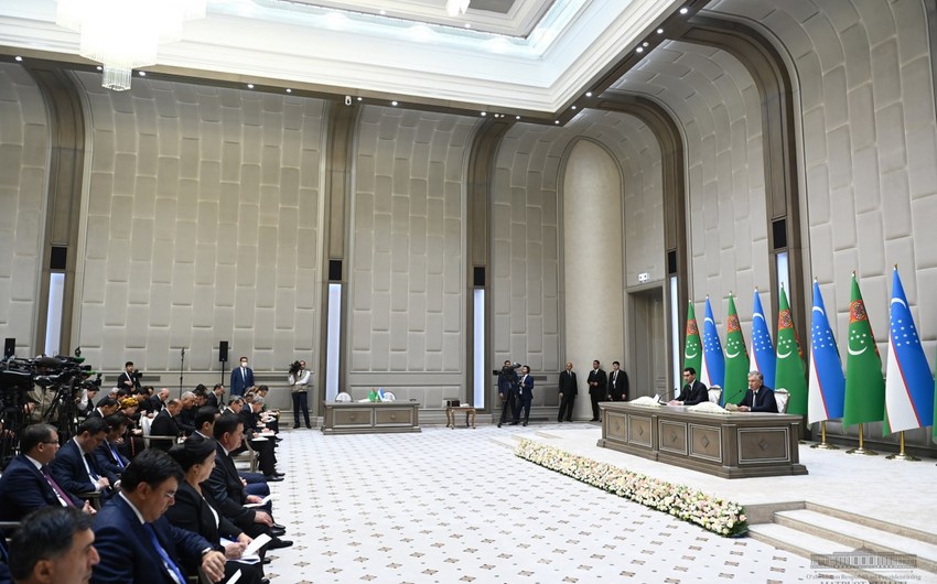 Главы Узбекистана и Туркменистана отметили большой потенциал двусторонних связей