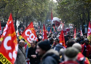 Во Франции начались массовые протесты из-за увеличения пенсионного возраста