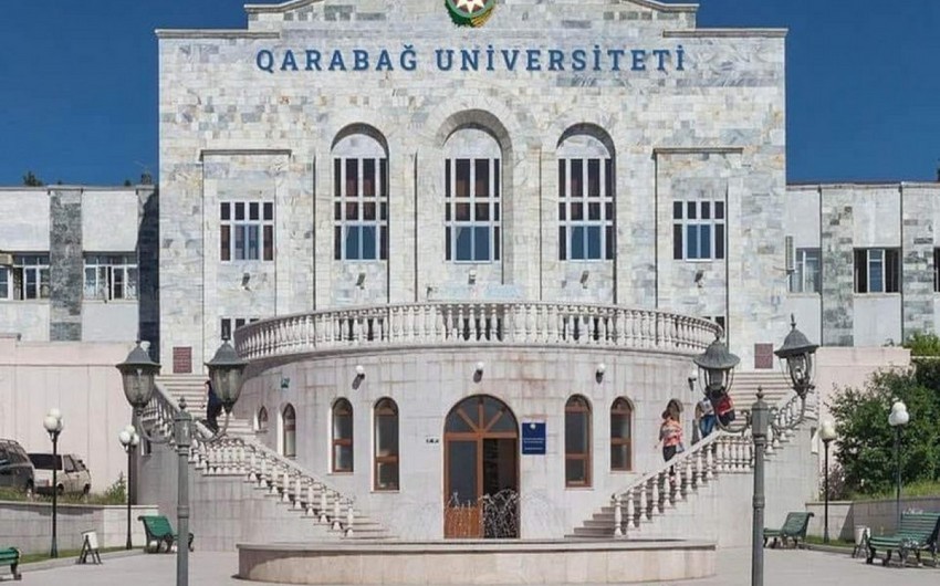 Qarabağ Universitetində ingilis dili üzrə müəllim vakansiyası elan edilib