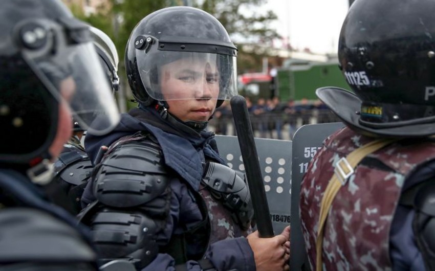 В Казахстане за сутки задержаны около 200 участников митингов