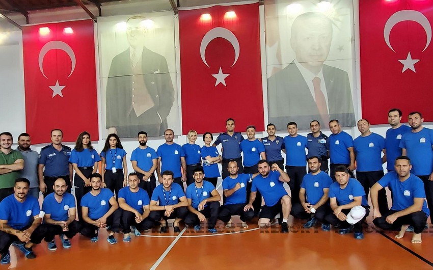 Azerbaijani journalists receive training on hand-to-hand fighting in Ankara 