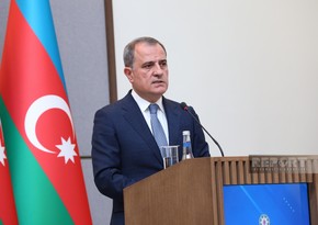 Jeyhun Bayramov honors memory of Azerbaijani martyrs on State Sovereignty Day