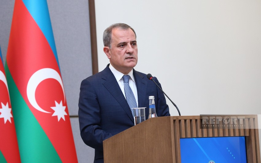 Jeyhun Bayramov honors memory of Azerbaijani martyrs on State Sovereignty Day