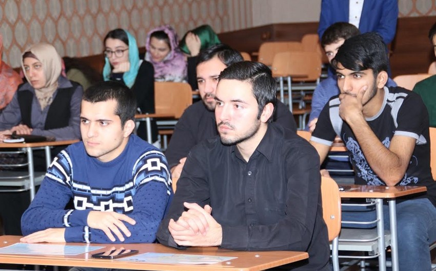 Bakı İslam Universitetində gənclər üçün təlim keçirilib