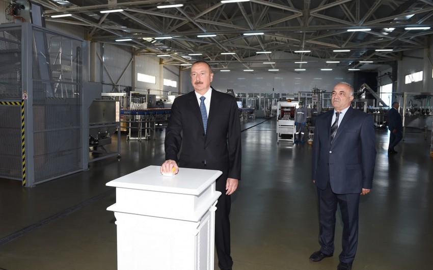 Президент Ильхам Алиев принял участие в открытии Гядабейского лимонадного завода