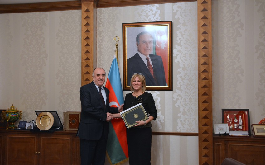Azerbaijan's Foreign Minister receives newly appointed Algerian ambassador