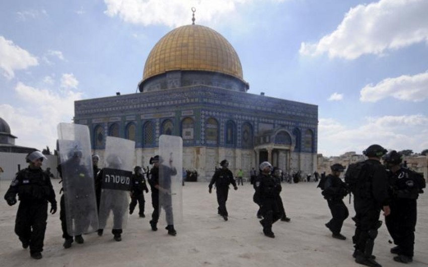 ​У мечети Аль-Акса в Иерусалиме вспыхнули столкновения арабов с израильской полицией