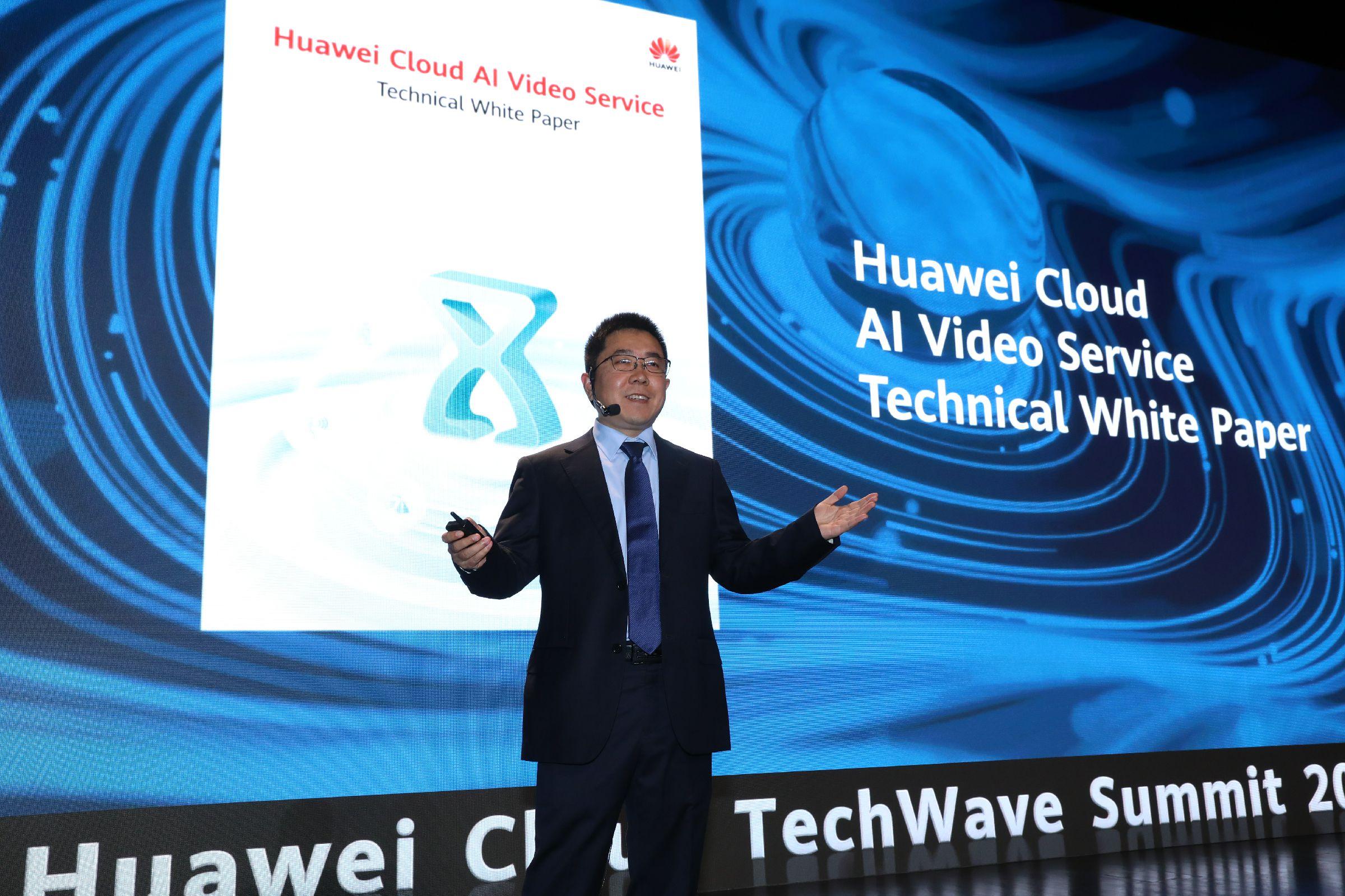Çıxış edən “Huawei Cloud”un EI (erkən müdaxilə) xidmətləri üzrə vitse-prezidenti Li Wei