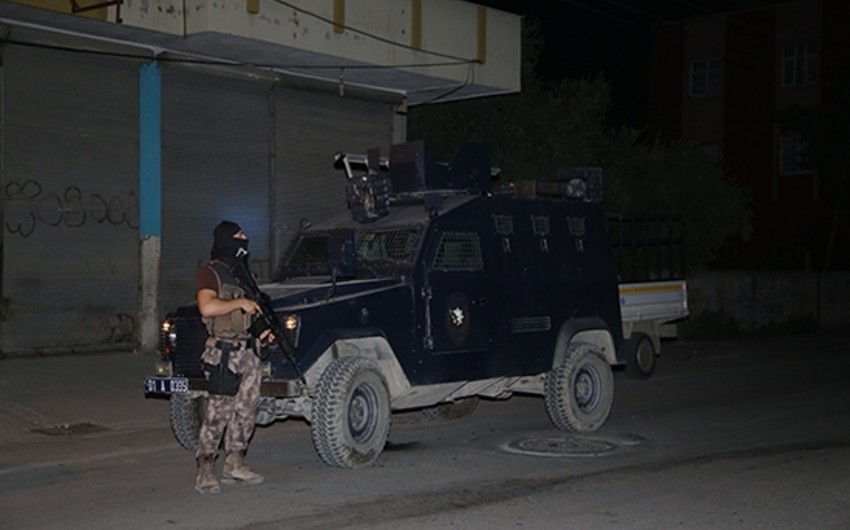 Adanada antiterror əməliyyatı keçirilib, 20 nəfər tutulub