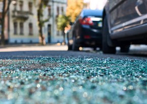 В Баку в результате столкновения двух автомобилей погиб человек