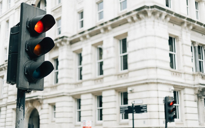 Red light runners and wrong-way drivers face steep penalties in Azerbaijan