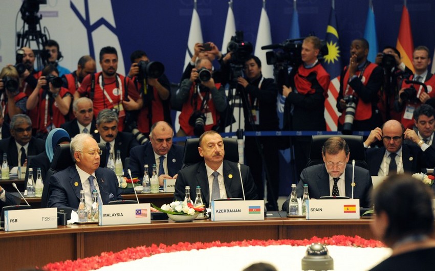 Президент Ильхам Алиев выступил во время обсуждений в рамках Саммита Большой двадцатки