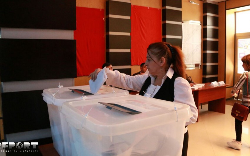 ЦИК Азербайджана: До 17:00 проголосовало 63,6 процентов избирателей