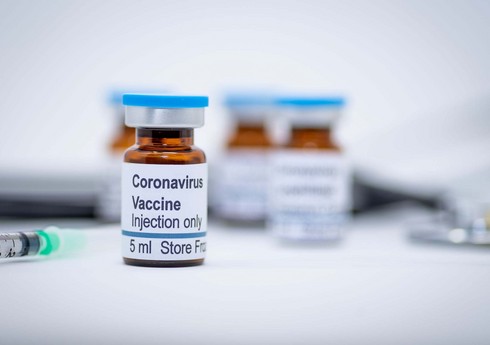 Вакцины от COVID-19 не будет в США до ноября