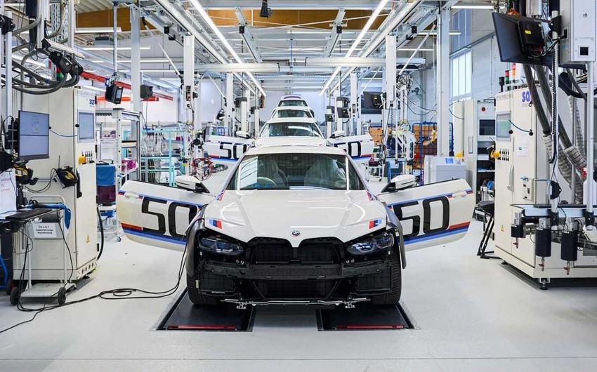 “BMW” ən azı daha 10 il daxili yanma mühərrikləri istehsal etməyi planlaşdırır