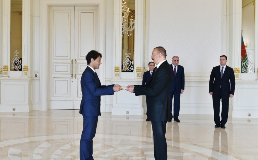 Президент Ильхам Алиев принял верительные грамоты новоназначенного посла Италии