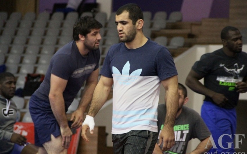 Азербайджанский борец стал чемпионом Европы из-за травмы соперника