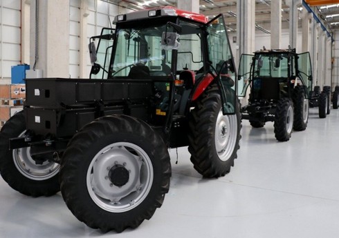 Азербайджан почти в 4 раза увеличил производство тракторов