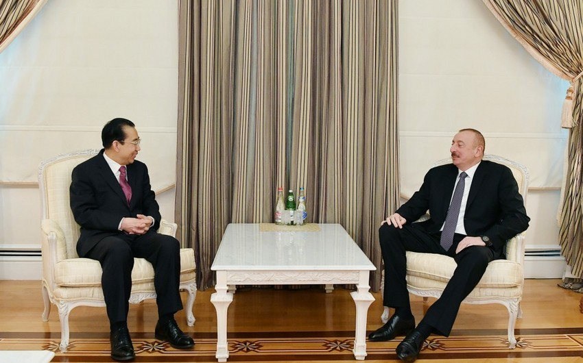 Ильхам Алиев принял президента Китайского народного института по иностранным делам
