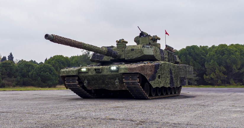 Ukraynalı tankçılar Britaniyada təlimlərini başa çatdırıblar
