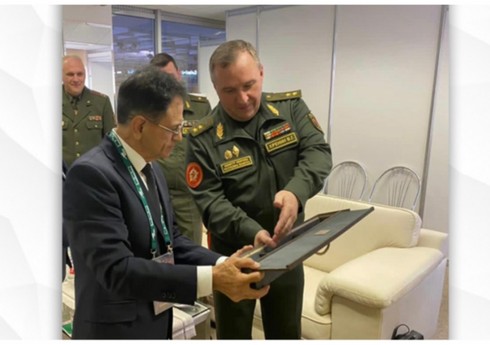 Мадат Гулиев встретился с министром обороны Беларуси