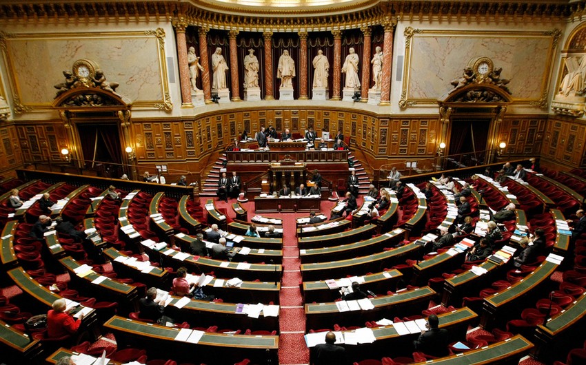 ​Сенат Франции рассмотрит резолюцию о постепенном смягчения санкций ЕС против РФ
