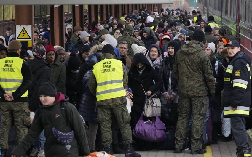 Более 600 тысяч беженцев с Украины въехали в Польшу