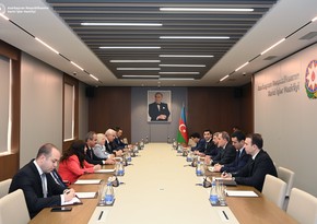 Jeyhun Bayramov meets with chairman of Turkish parliament commission