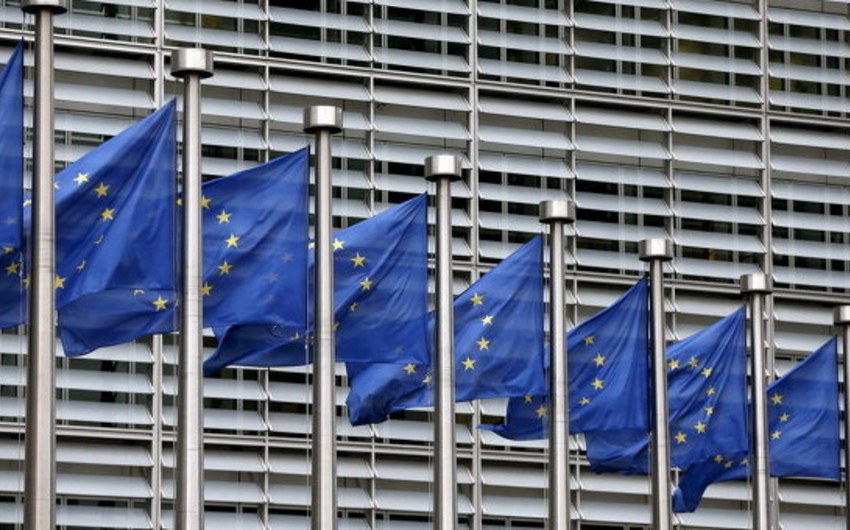 ЕС запустил процедуру ввода санкций против Испании и Португалии