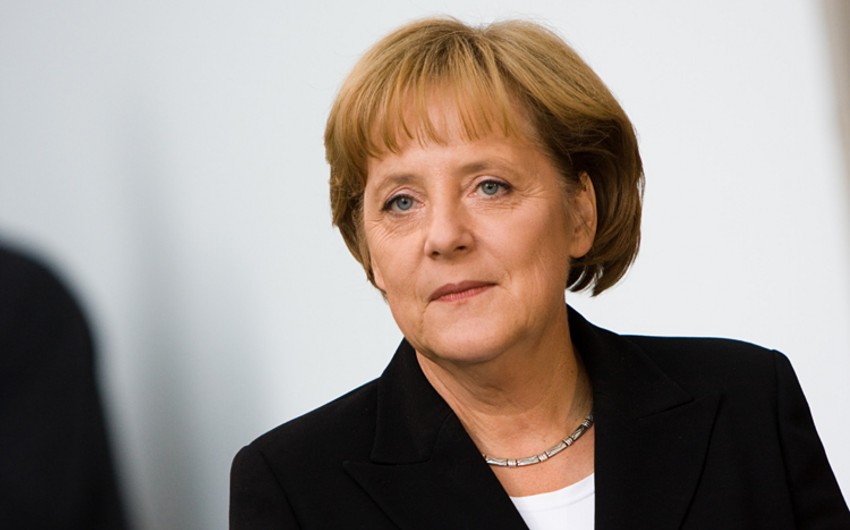 Порошенко проведет переговоры с Меркель в Берлине