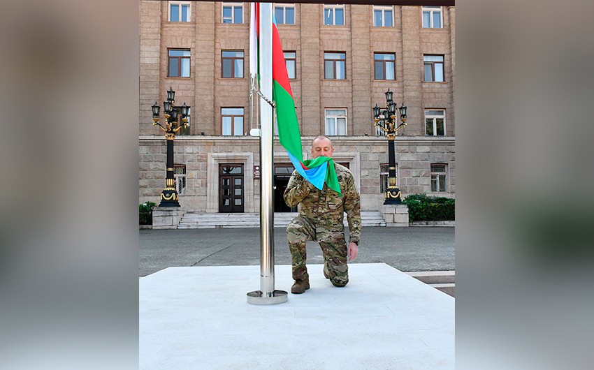 President Ilham Aliyev raises national flag of Azerbaijan in Khankendi city and makes speech