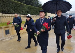 Посол Казахстана почтил память жертв трагедии 20 Января