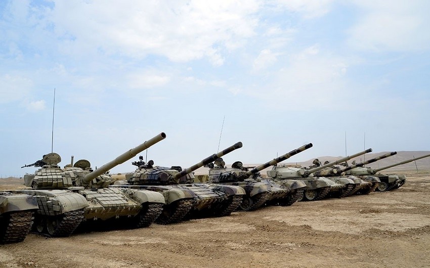 Azerbaijani Army holds Best Tank Crew competition - VIDEO