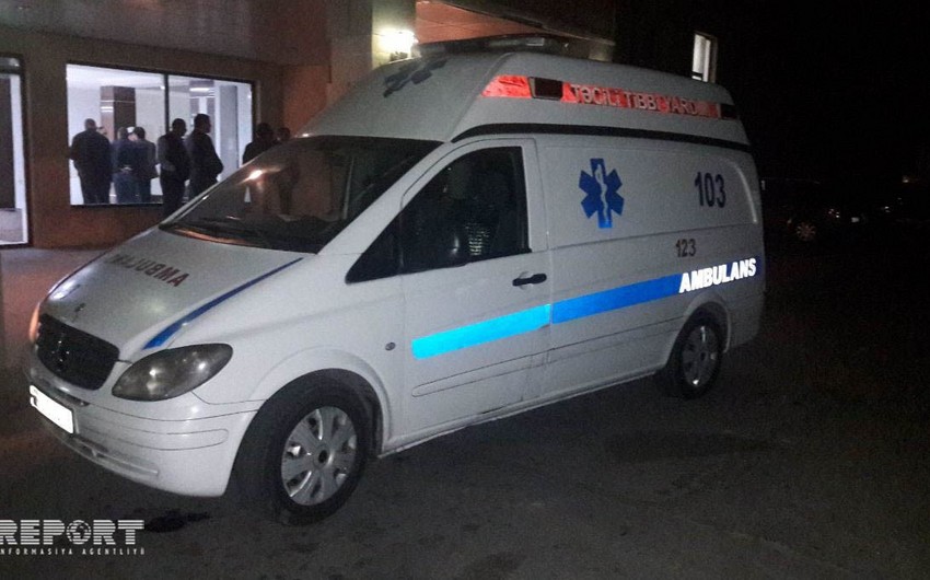 В Баку семья попала в ДТП: есть раненые - ВИДЕО - ОБНОВЛЕНО