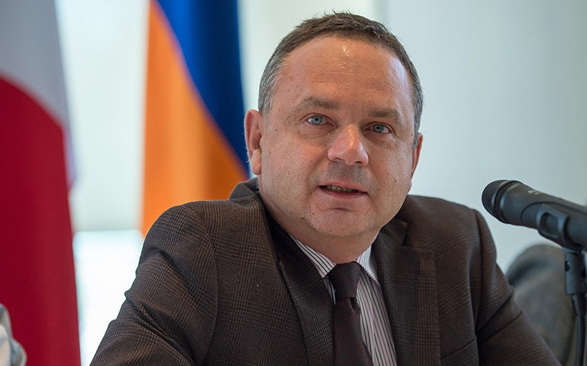 Посол: Франция выступает за любые средства, которые удержат стороны карабахского конфликта от нового витка насилия