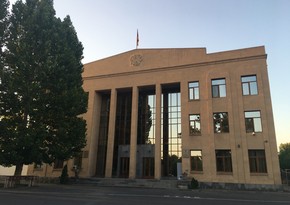 İrəvan məhkəməsi Paşinyanın oğlunu qaçırmaqda təqsirləndirilən qadına şərti cəza verib