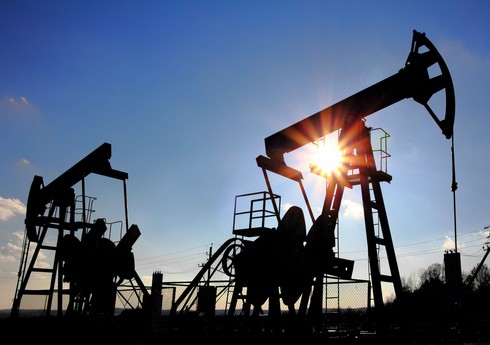 Цены на нефть ушли в минус на неопределенности перед встречей ОПЕК+
