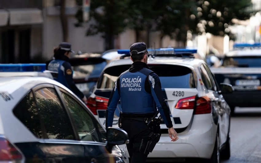 Criminal who threw metal object at US Embassy caught in Madrid