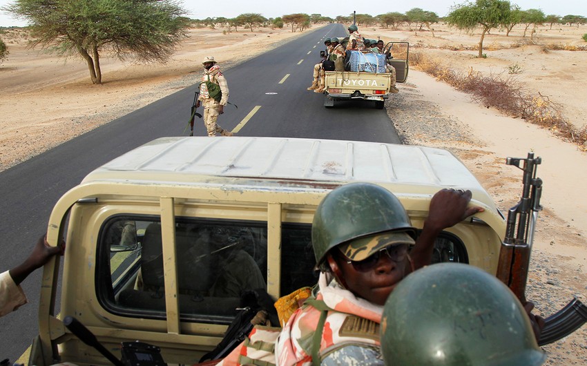 Nigeriyada silahlılar 10 xüsusi təyinatlını öldürüb